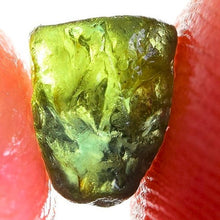 Load image into Gallery viewer, Sapphire Green Rough Facet Madagascar Raw 2ct