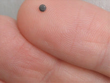 Charger l'image dans la galerie, Diamant noir taille ronde africain 2 mm taille micro