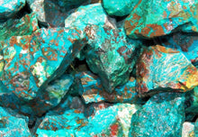Charger l'image dans la galerie, Chrysocolle Turquoise Facette Rugueuse Arizona Naturel 1000 Carats Lot En Vrac