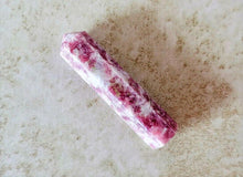 Cargar imagen en el visor de la galería, Varita curativa de terminación única con gema de cristal de obelisco de lepidolita