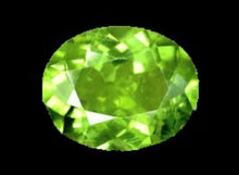Lade das Bild in den Galerie-Viewer, Peridot Oval Cut 1/4 Carat Gem Pakistani 5x3mm
