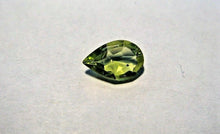 Charger l'image dans la galerie, Péridot Poire Coupée Larme Goutte Gemme Pakistan 8x6mm