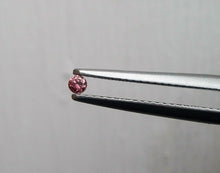 Lade das Bild in den Galerie-Viewer, Pink Diamond Round Cut African 1.5mm Micro Sized