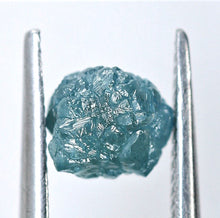 Cargar imagen en el visor de la galería, Blue Diamond Rough Facet Canadian .75 carat 4mm Raw
