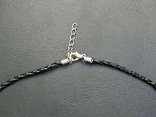 Charger l&#39;image dans la galerie, Tiger Shark Tooth Necklace 1 Inch Long Genuine &amp; Unrestored

