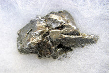 Cargar imagen en el visor de la galería, Campo del Cielo Iron Nickel Meteorite Fragment Large 50g Genuine
