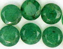 Cargar imagen en el visor de la galería, Emerald Round Cut 13mm Cloudy Pakistan Swat Gem 7 Carat Stone
