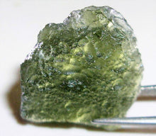 Cargar imagen en el visor de la galería, Moldavite Tektite Fragment Meteorite Green Impact Rock 2g Genuine Czech Republic
