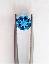 Cargar imagen en el visor de la galería, Swiss Blue Topaz Round Cut Natural Calibrated Brazilian
