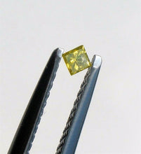 Cargar imagen en el visor de la galería, Yellow Diamond Princess Cut African Micro Sized 2mm
